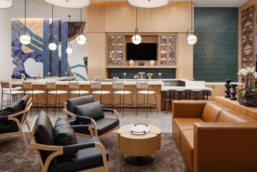 Embassy Suites By Hilton Chattanooga Downtown - photo 13