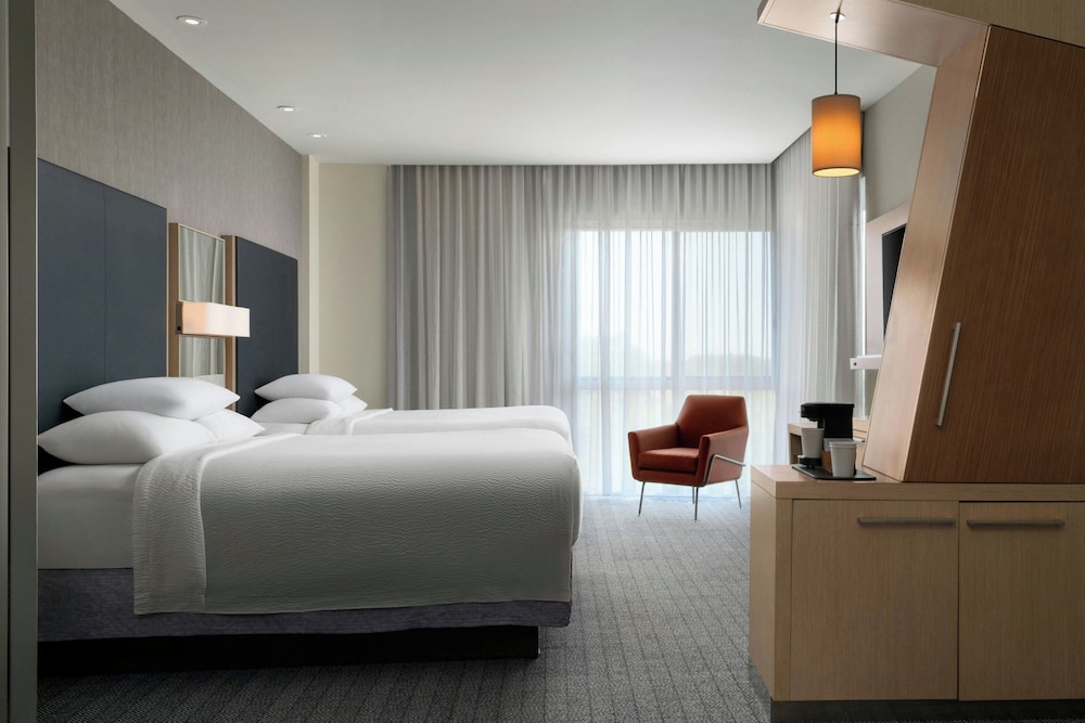 Courtyard By Marriott Fayetteville Fort Bragg Spring Lake - photo 10