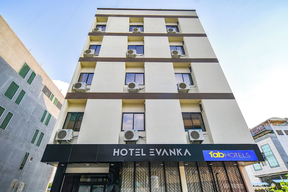 Fabhotel Evanka - carbon neutral hotel in Indore
