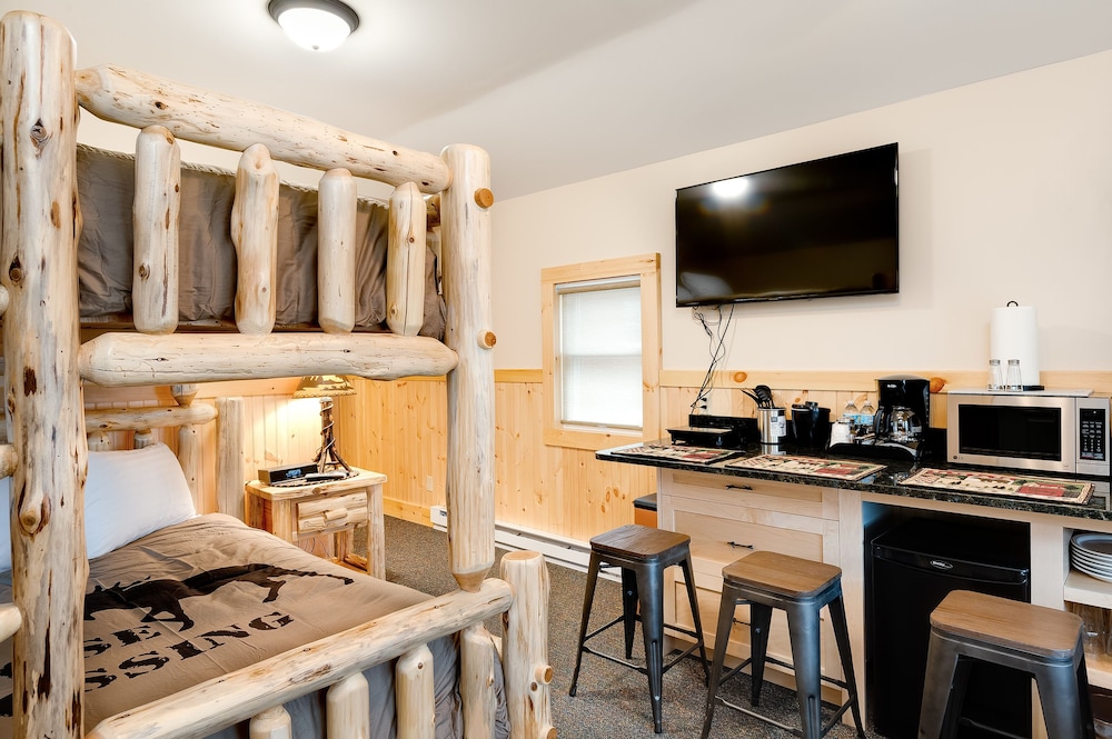 Cobble Mountain Lodge - photo 39