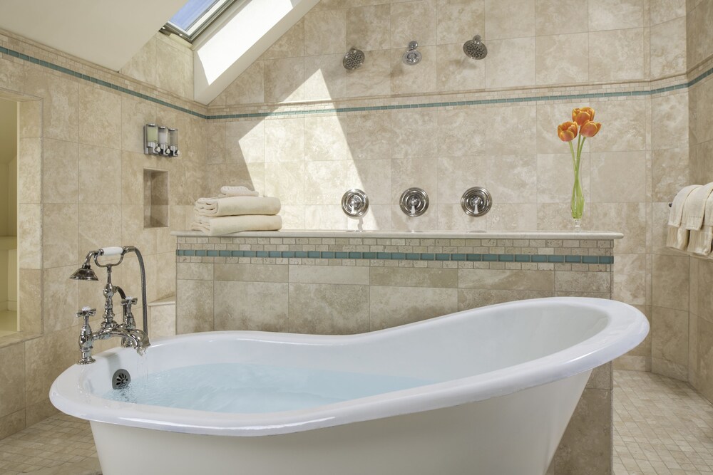 Great Oak Manor - photo 34