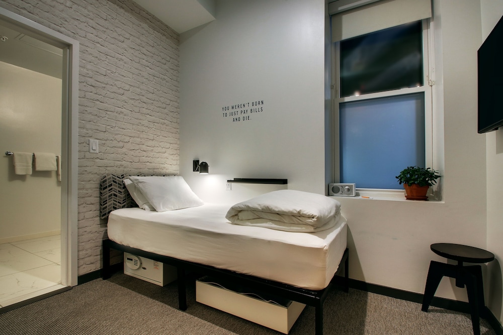 Hotel Hive - photo 33
