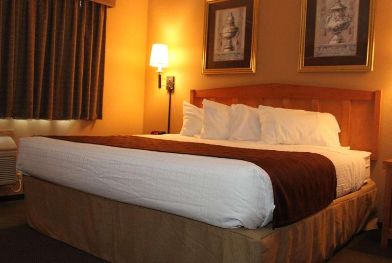 AmericInn by Wyndham Wadena - photo 20