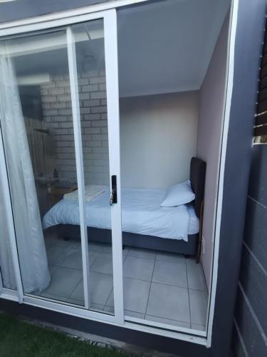 Cozy Business overnighter