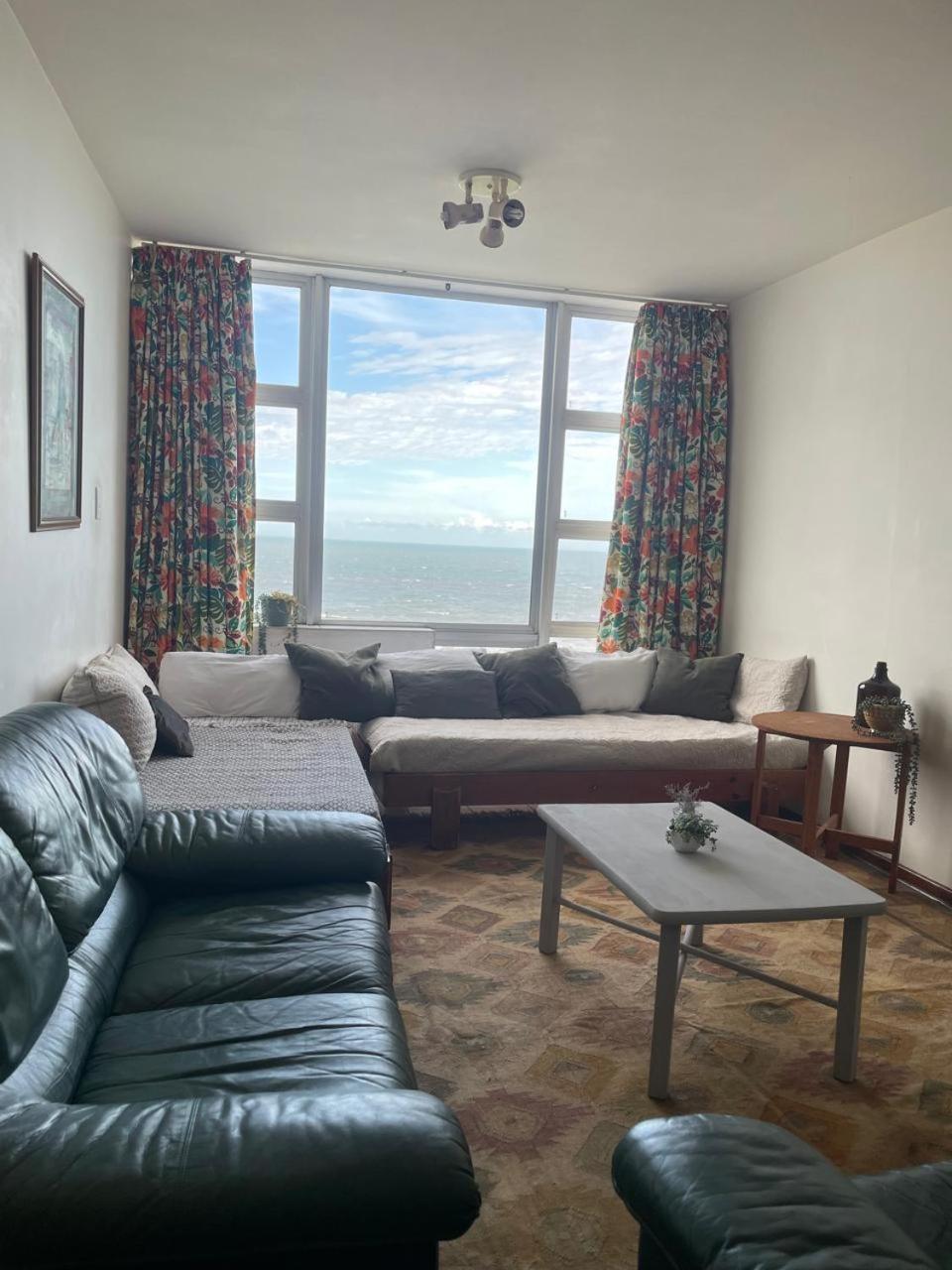 Peacehaven 406 - carbon neutral hotel in Scottburgh