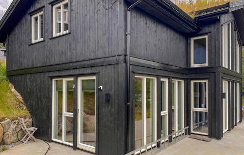 Cozy Home In Hovden I Setesdal With Jacuzzi — 4-Star Luxury Hotel in Hovden, Norway