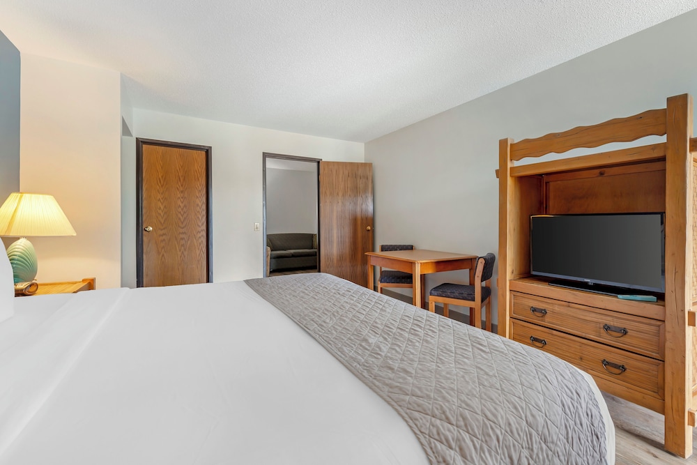Polynesian Water Park Resort - photo 18