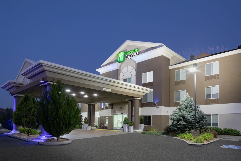 Holiday Inn Express Yreka Shasta Area by IHG - photo 42
