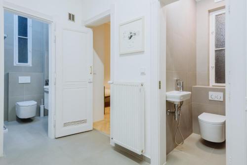 Exclusive Old Town Residence Near Charles Bridge — 4-Star Luxury Hotel in Prague, Czech Republic