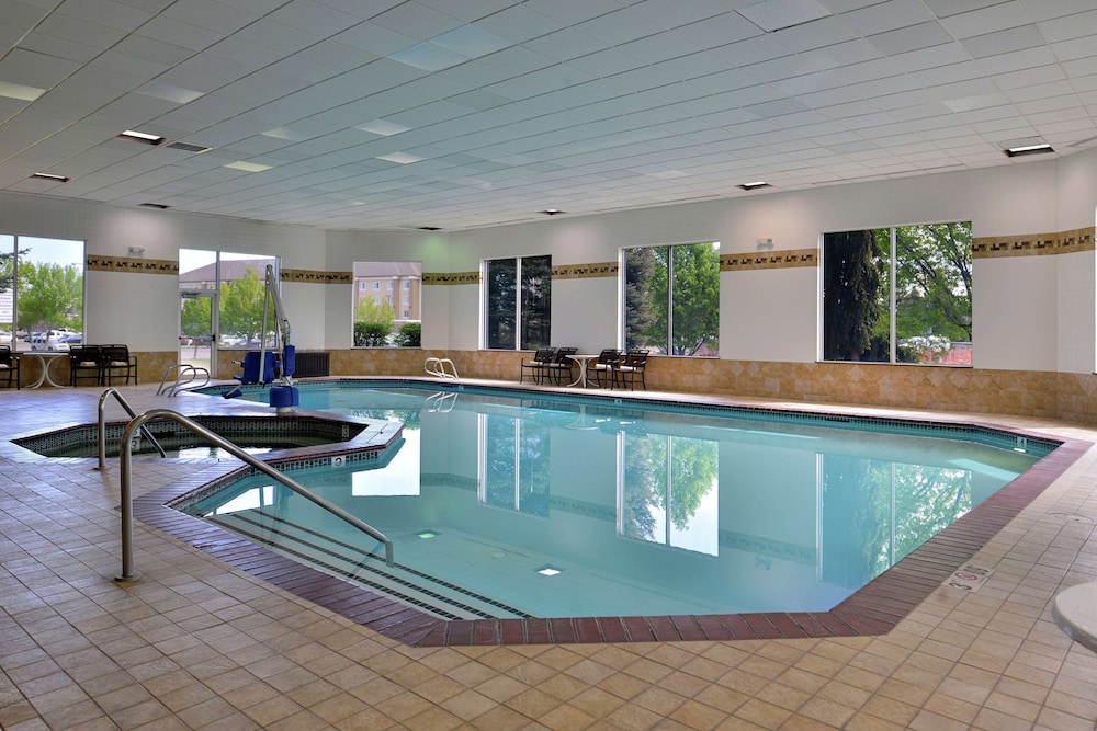 Hampton Inn Idaho Falls Airport - photo 25