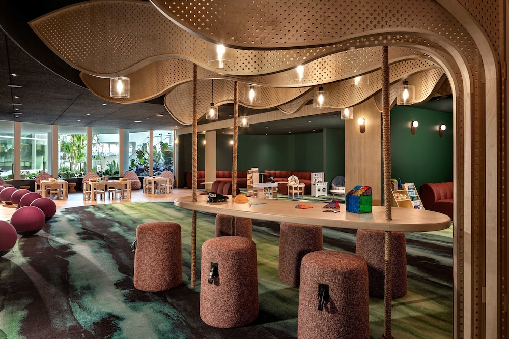 Pier Sixty Six Hotel & Marina - photo 46
