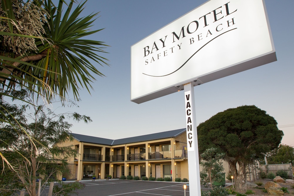 The Bay Motel — Safety Beach — photo 2