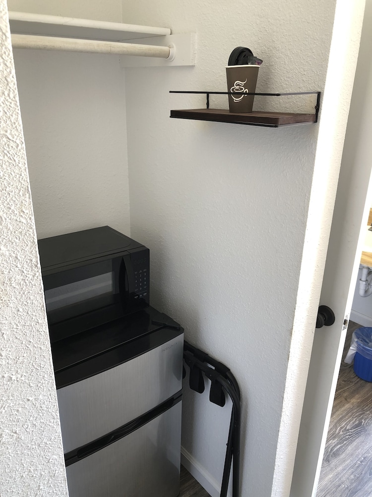 Brownsville Motel - photo 26