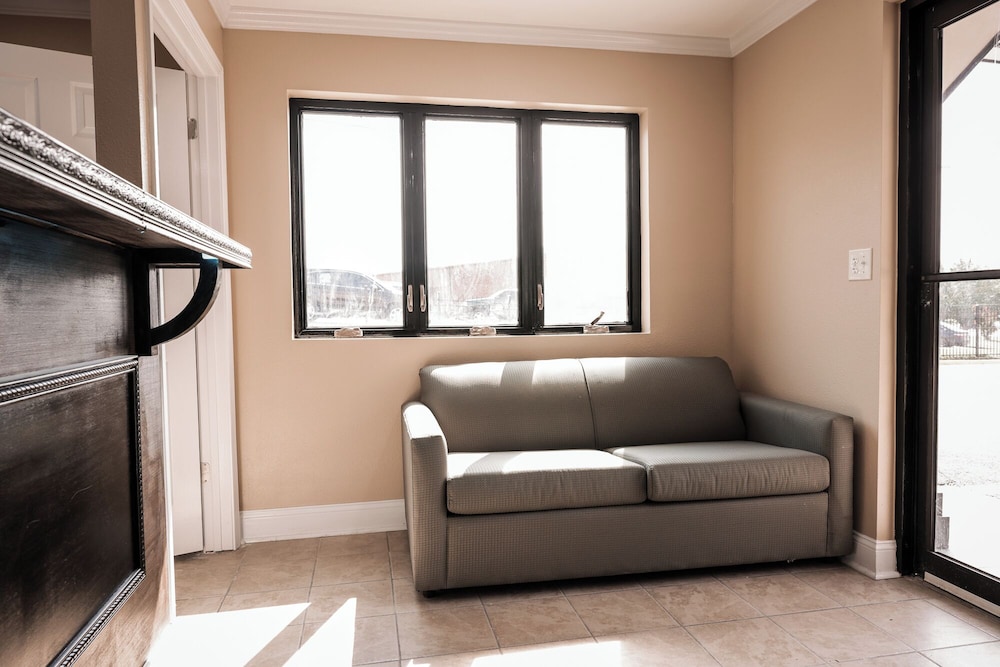 Riverside Inn & Suites by OYO Danville Ceaser Casino - photo 3