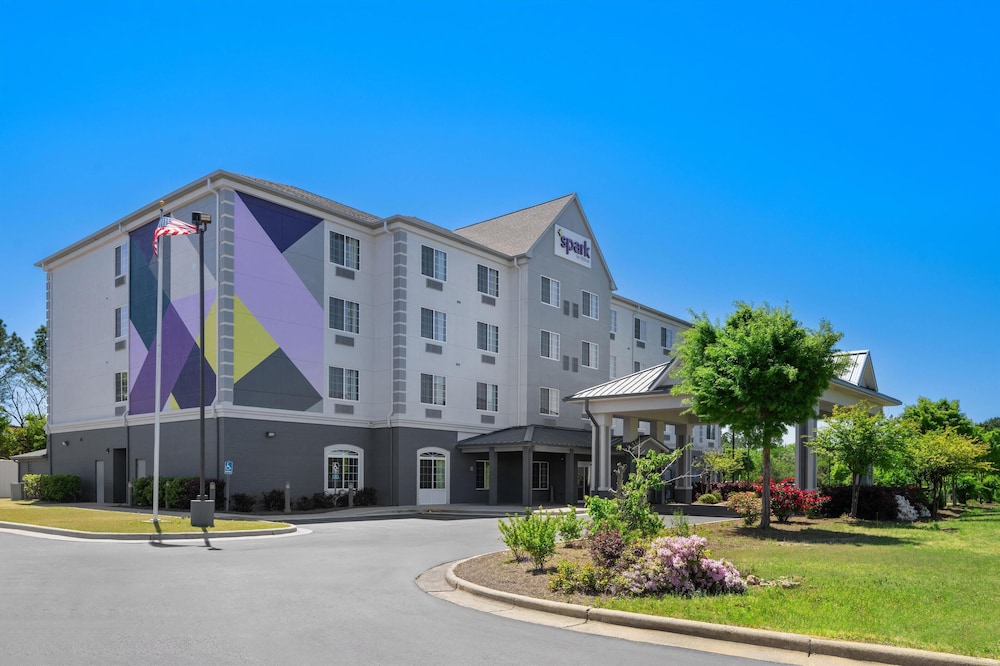 Spark by Hilton Homewood Birmingham in Birmingham, United States