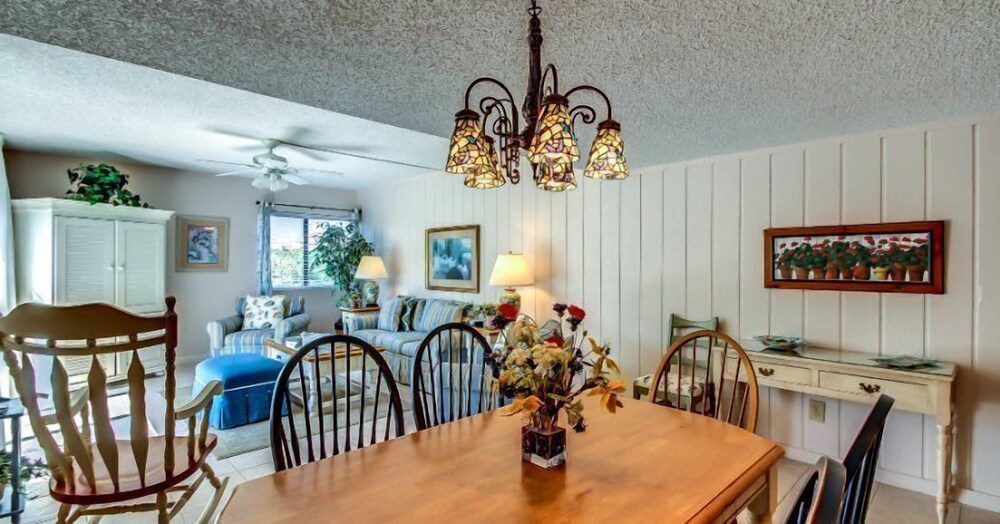 2034 Beachwood - photo 9