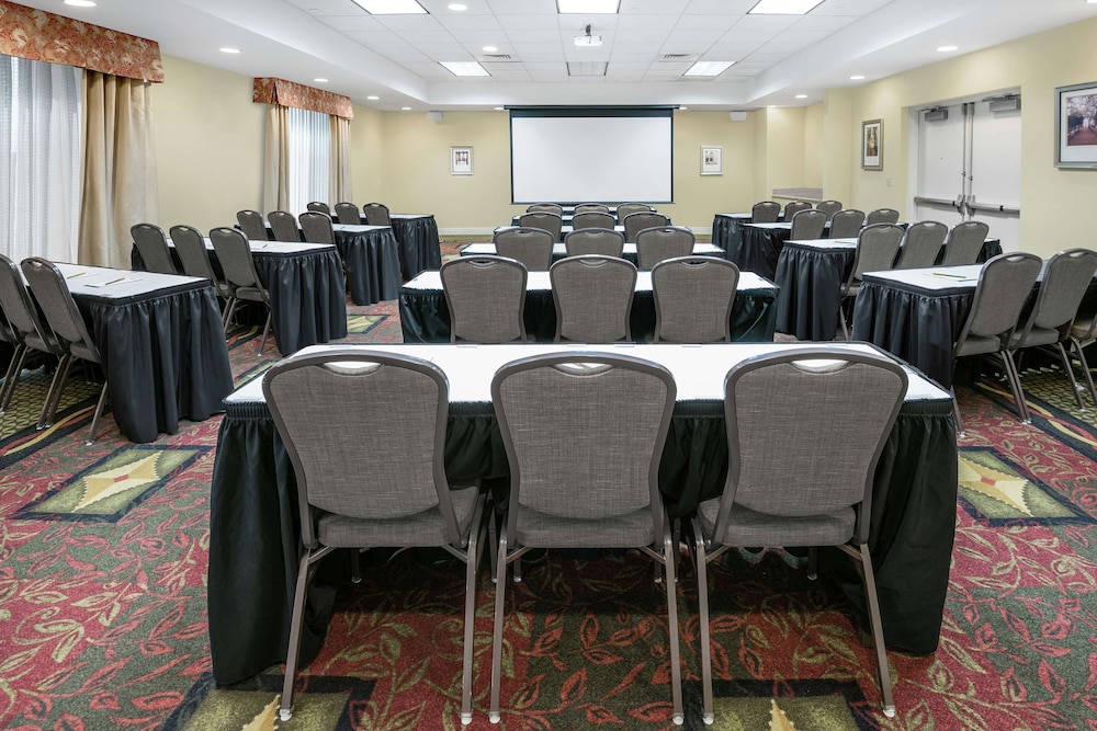 Hilton Garden Inn McAllen Airport - photo 44