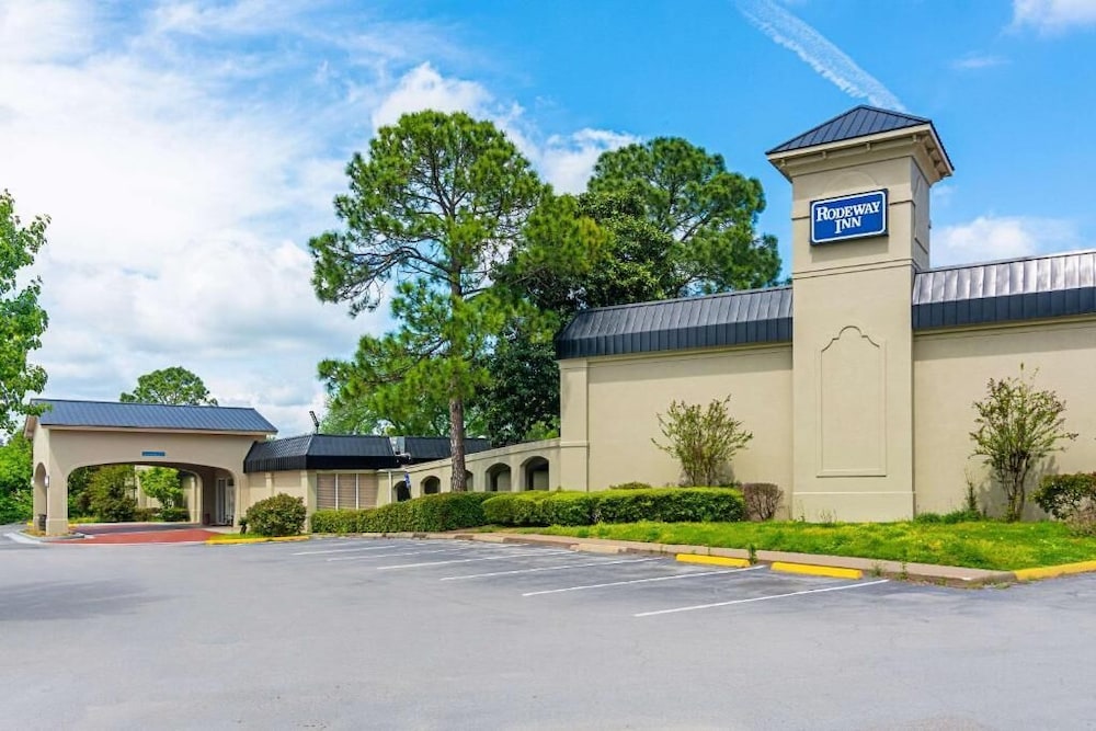 Rodeway Inn - last minute hotel in Huntsville