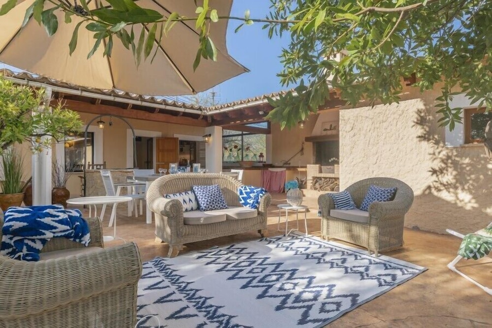 Villa Bunyola Tramuntana Sun — 4-Star Luxury Hotel in Bunyola, Spain