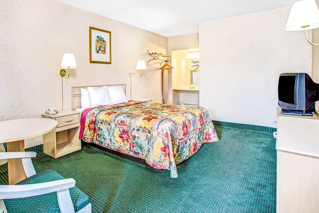 Days Inn by Wyndham Arlington Washington DC - photo 5
