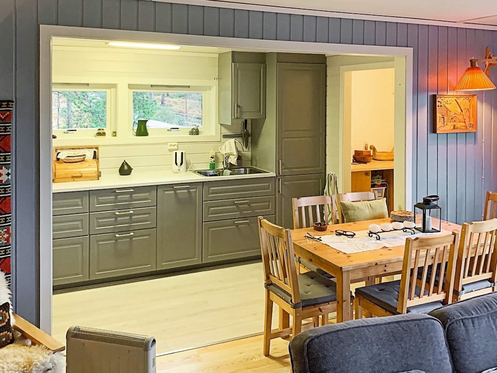 6 Person Holiday Home in Ostereidet — Lindas — photo 5