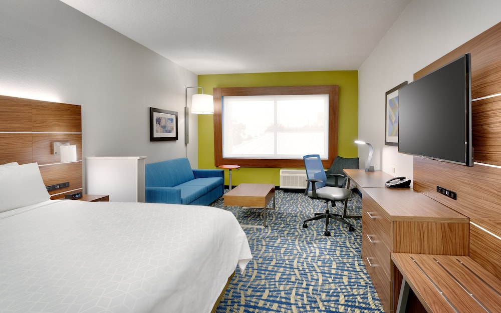Holiday Inn Express & Suites Gainesville I 75 by IHG - photo 10
