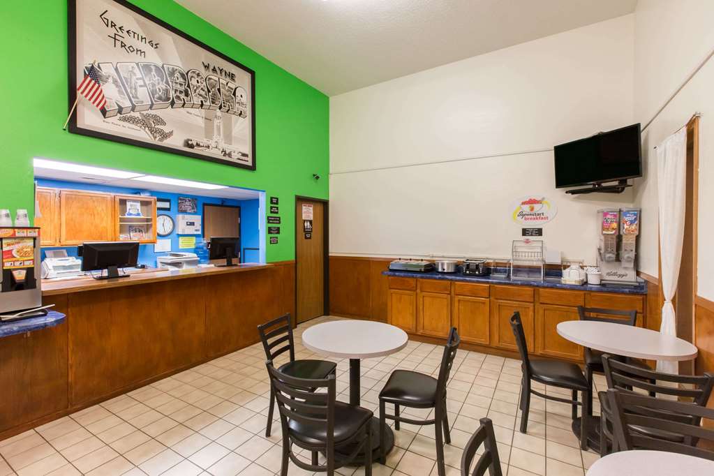 Super 8 by Wyndham Wayne - photo 5