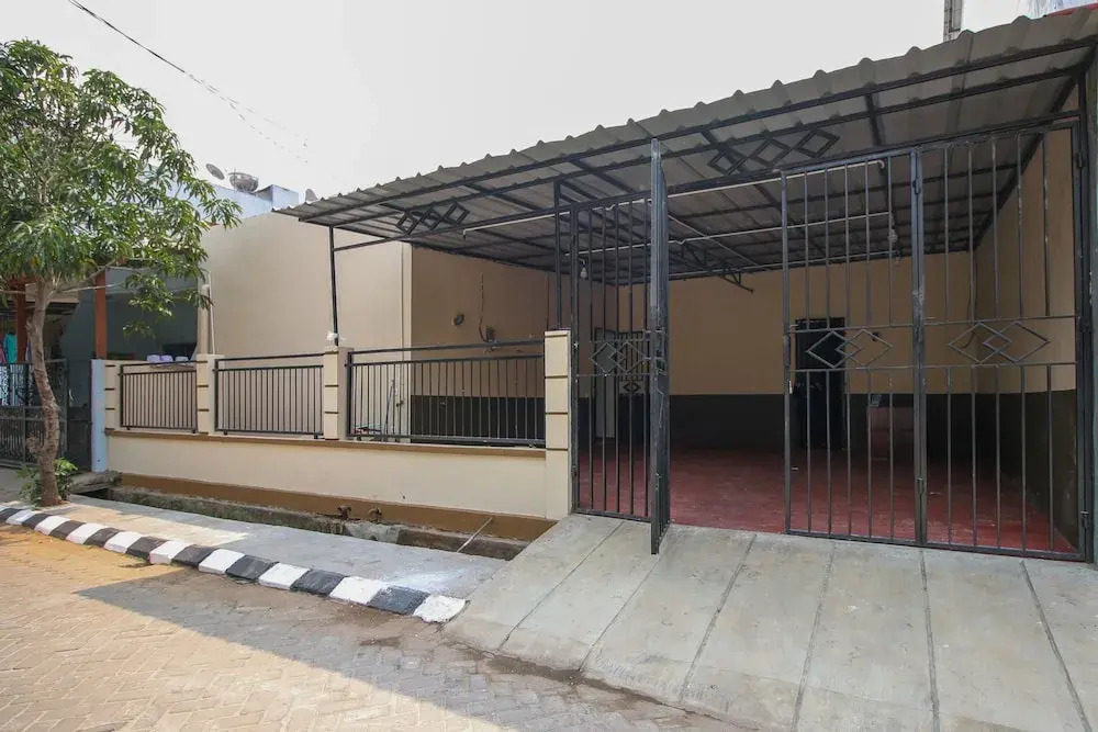 Airy Eco Syariah Bandara Soetta Taman Mahkota Lima Tangerang in Tangerang, Indonesia