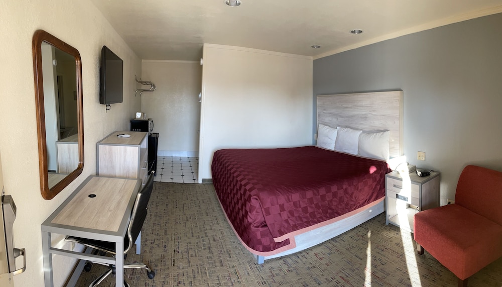Antlers Budget Inn - photo 19