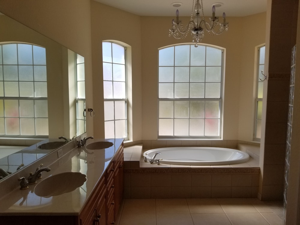 Tropical Waterview Mansion - photo 11