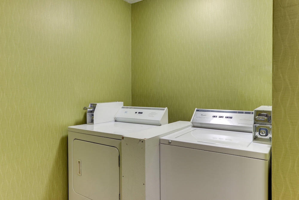 Red Roof Inn Springfield OH - photo 24