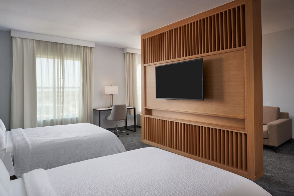 DoubleTree by Hilton Houston Westchase - photo 23