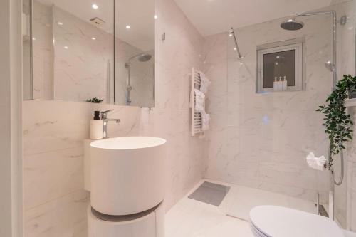 Marbella Hideaway duplex in Marbella, Spain