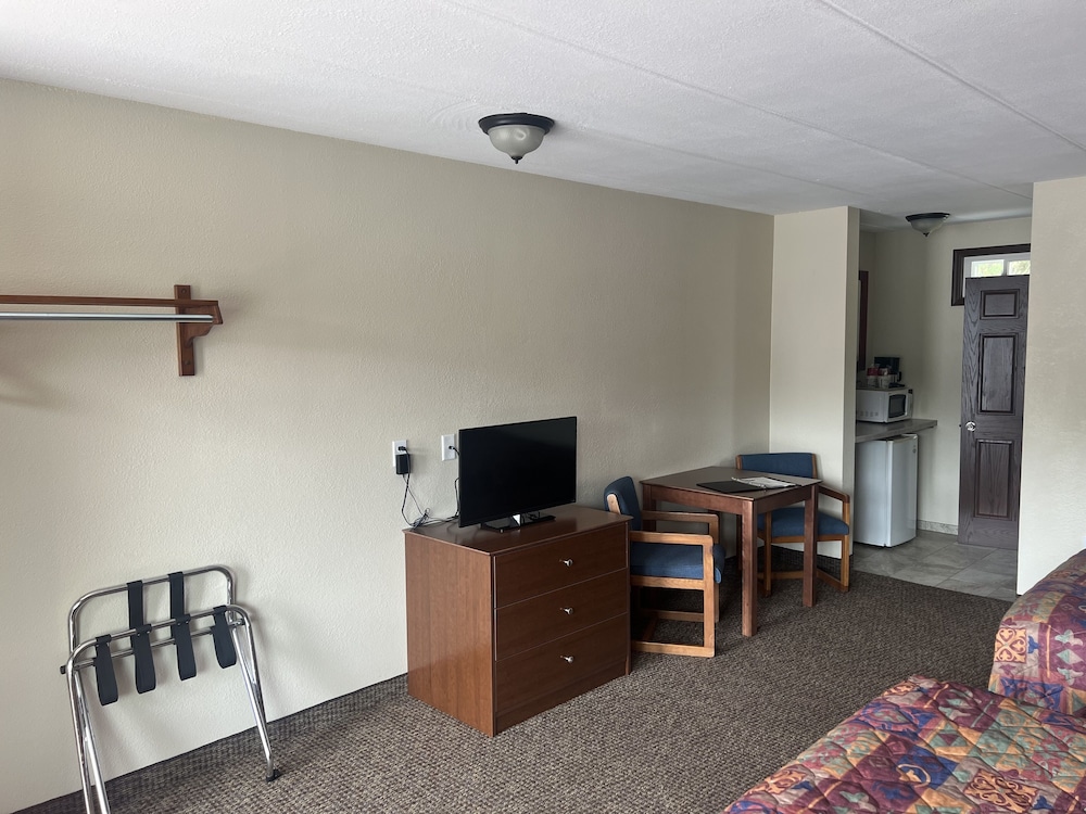 All Star Inn & Suites - photo 119