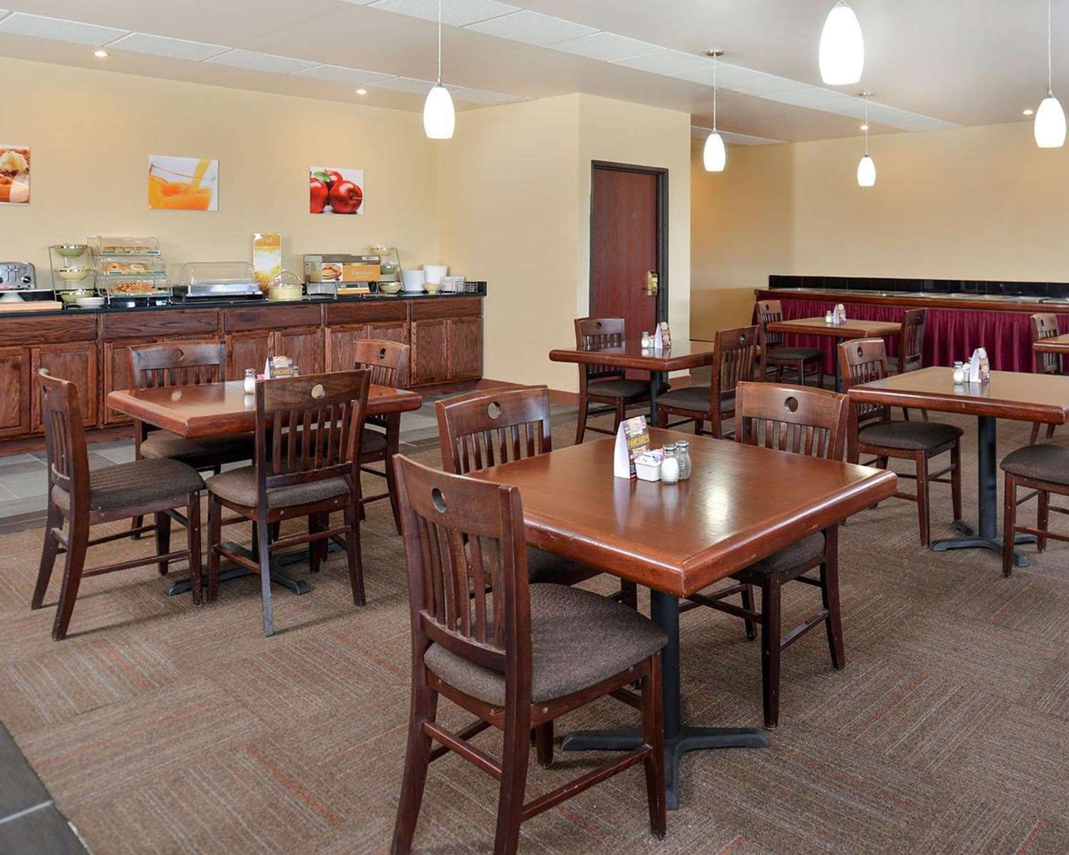 Quality Inn Oklahoma City Airport - photo 10
