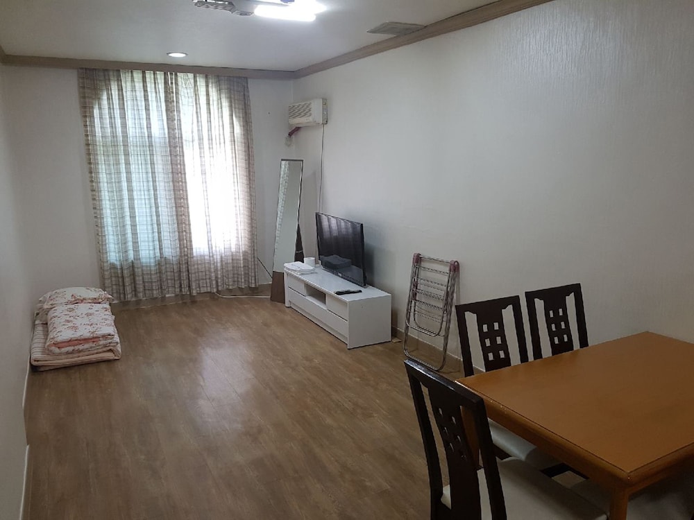 Green Resortel in Sokcho, South Korea