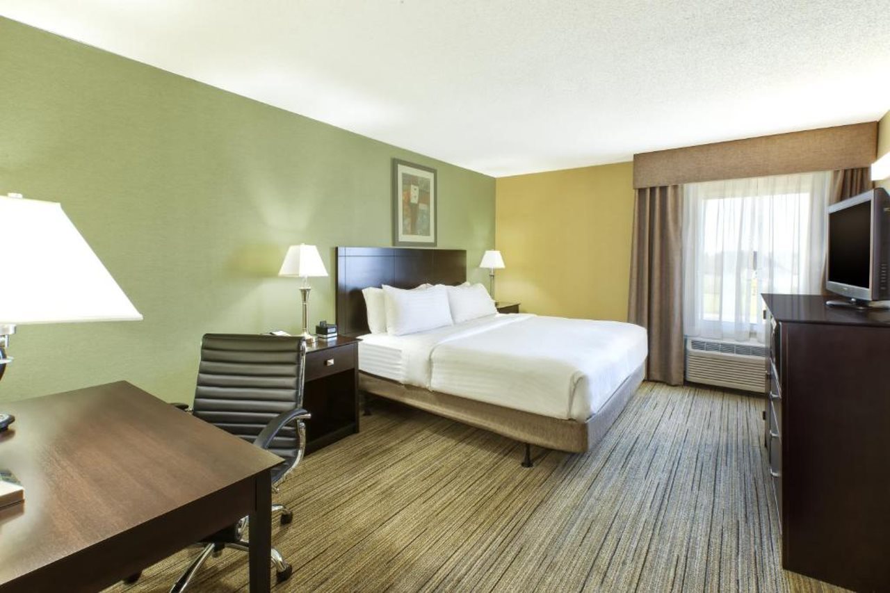 Country Inn & Suites by Radisson Benton Harbor St. Joseph MI - photo 15