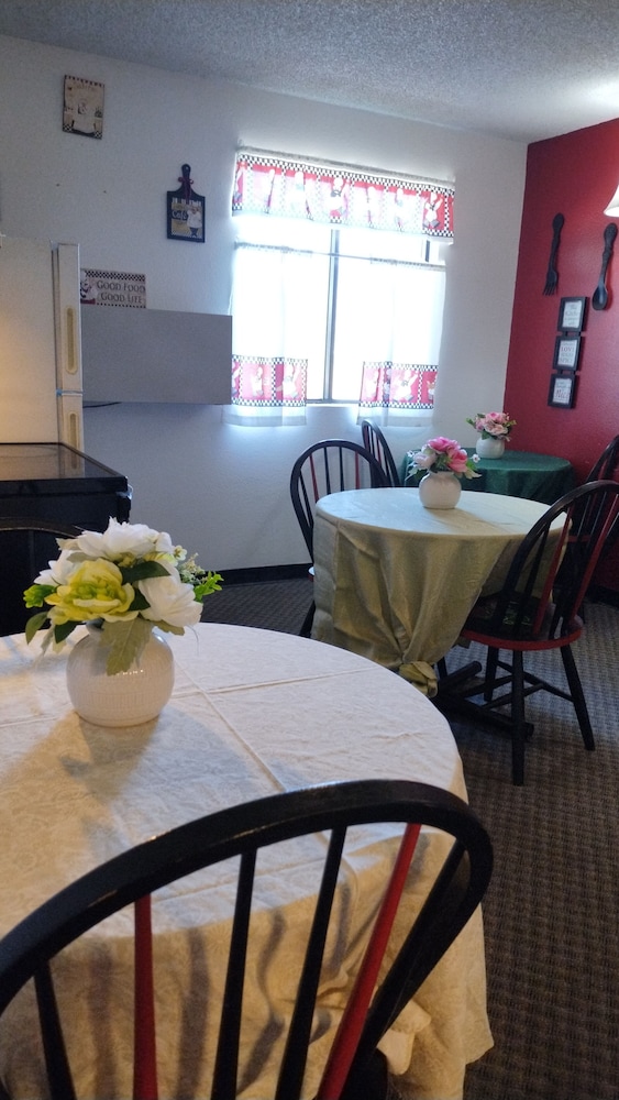 Northgate Inn Motel - photo 18