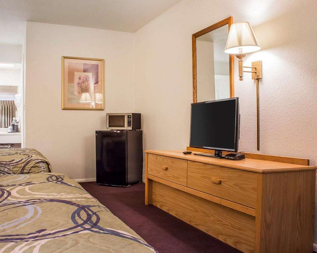 Rodeway Inn Silver Creek Inn - photo 14