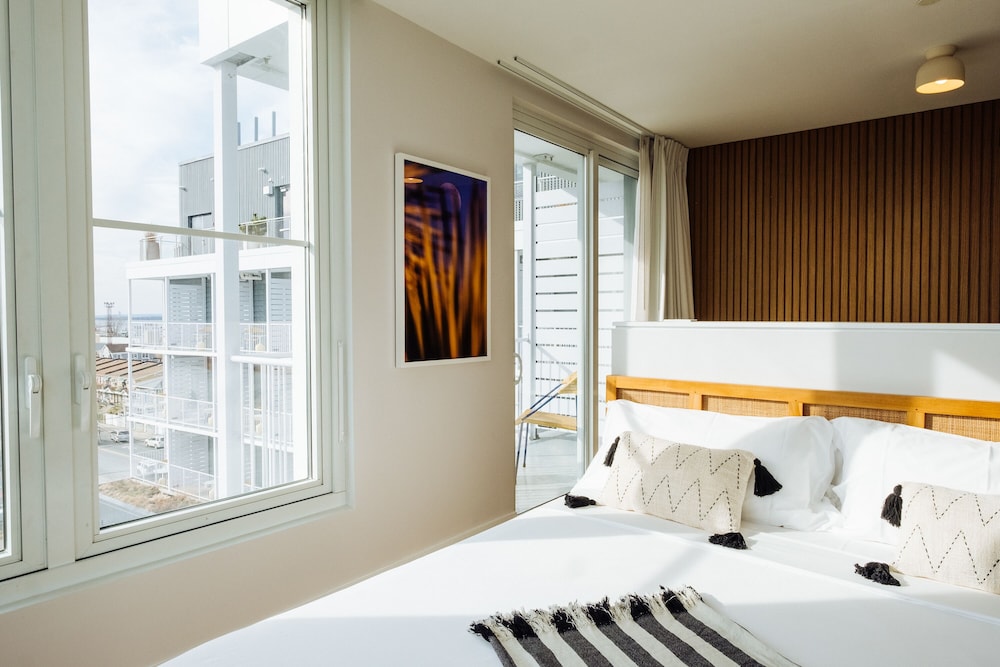 The Rockaway Hotel - photo 17