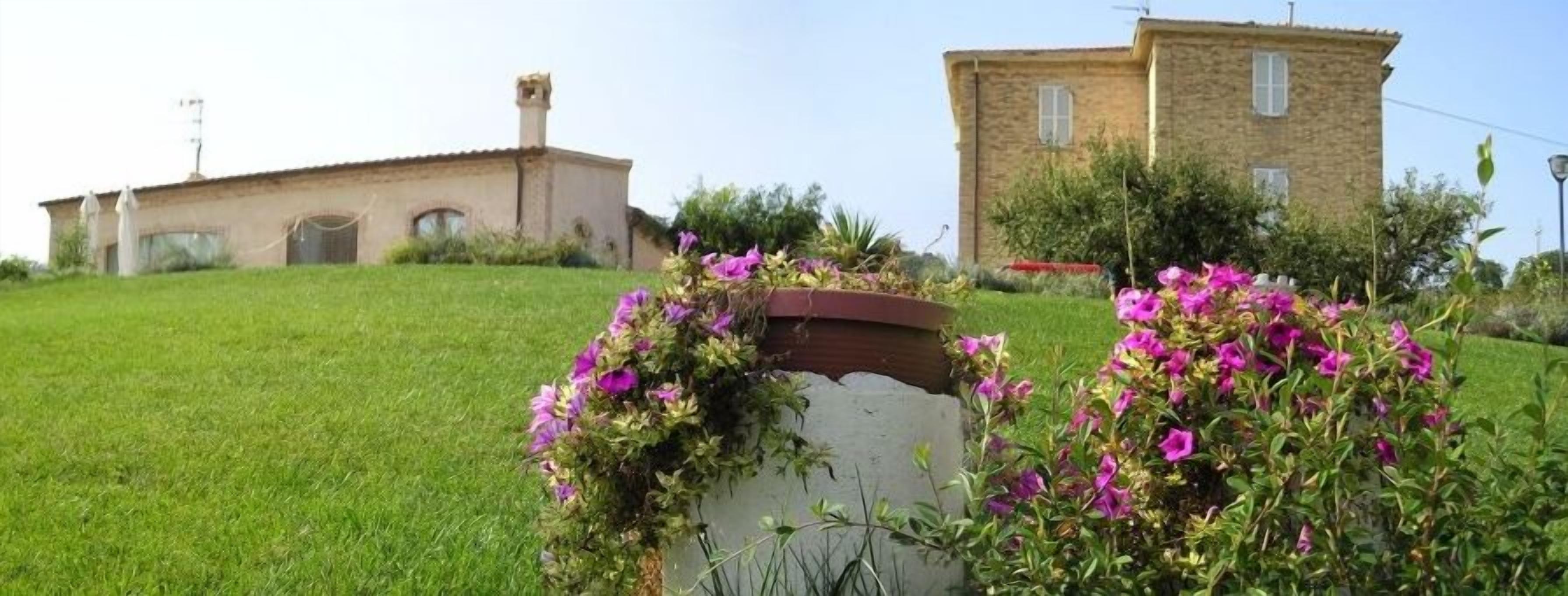 Agriturismo mare in Campagna — 4-Star Luxury Hotel in Campofilone, Italy