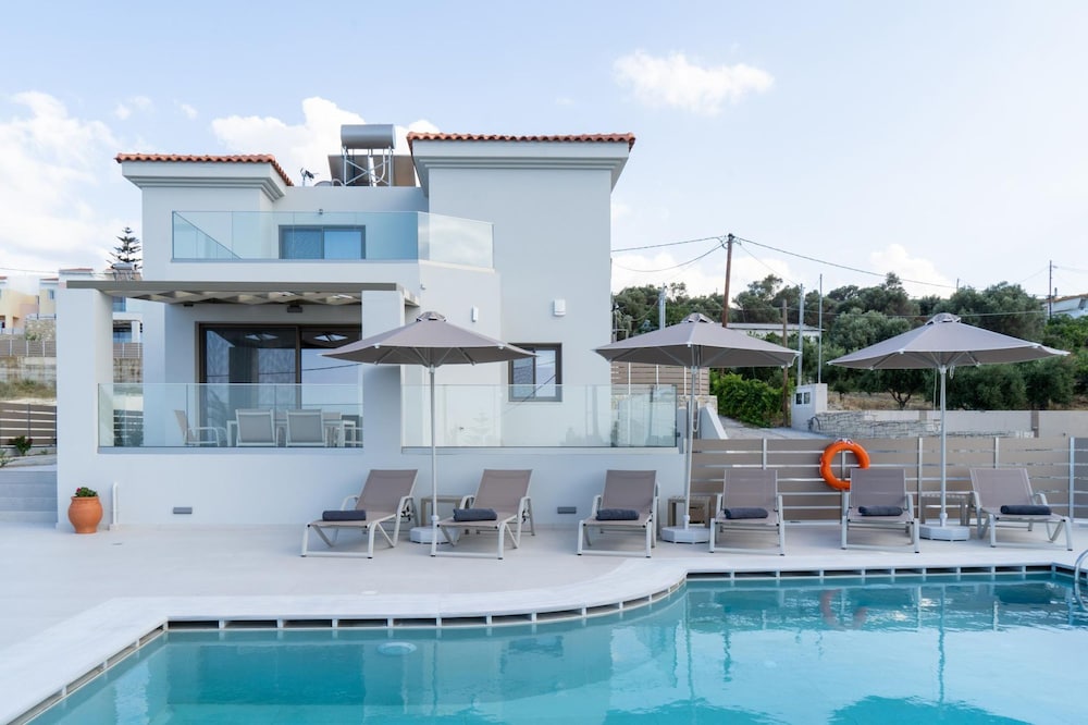Athel Panoramic View Villas Stavros — 4-Star Luxury Hotel in Rethymno, Greece