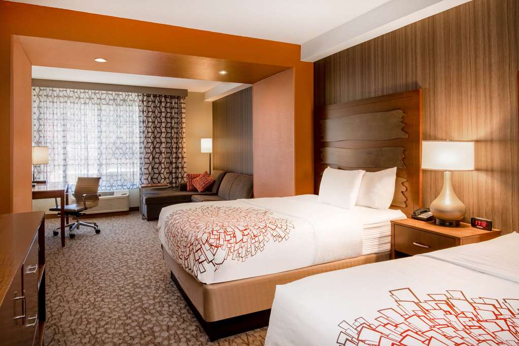 La Quinta Inn & Suites by Wyndham Durango - photo 21