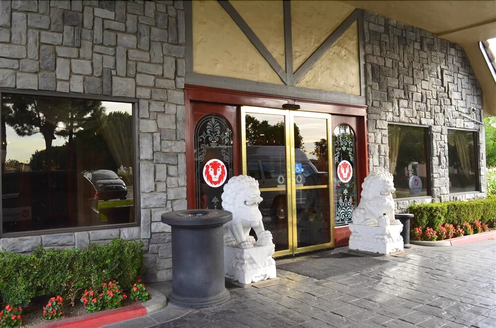 Red Lion Ontario Airport - photo 36