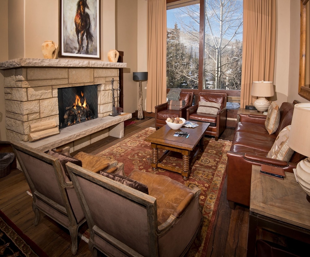 Premier Mountainside 2 BR Condo at Lodge at Vail by RedAwning — 4-Star Luxury Hotel in Vail, United States