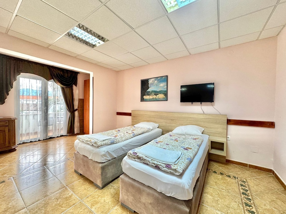 Hotel Grbalj — Budva — photo 3