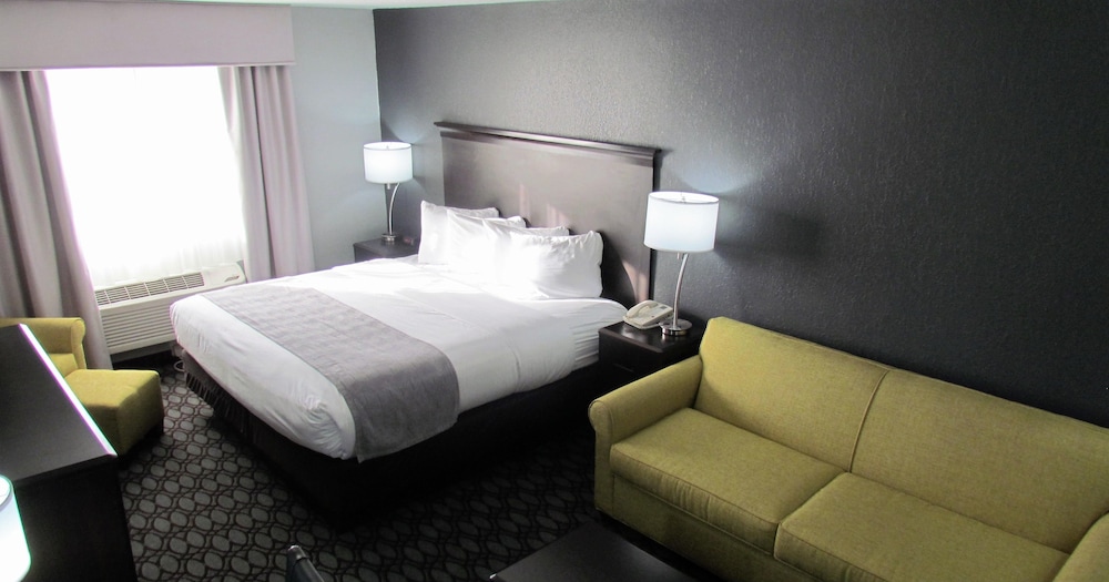 Oak Hill Inn & Suites - photo 36