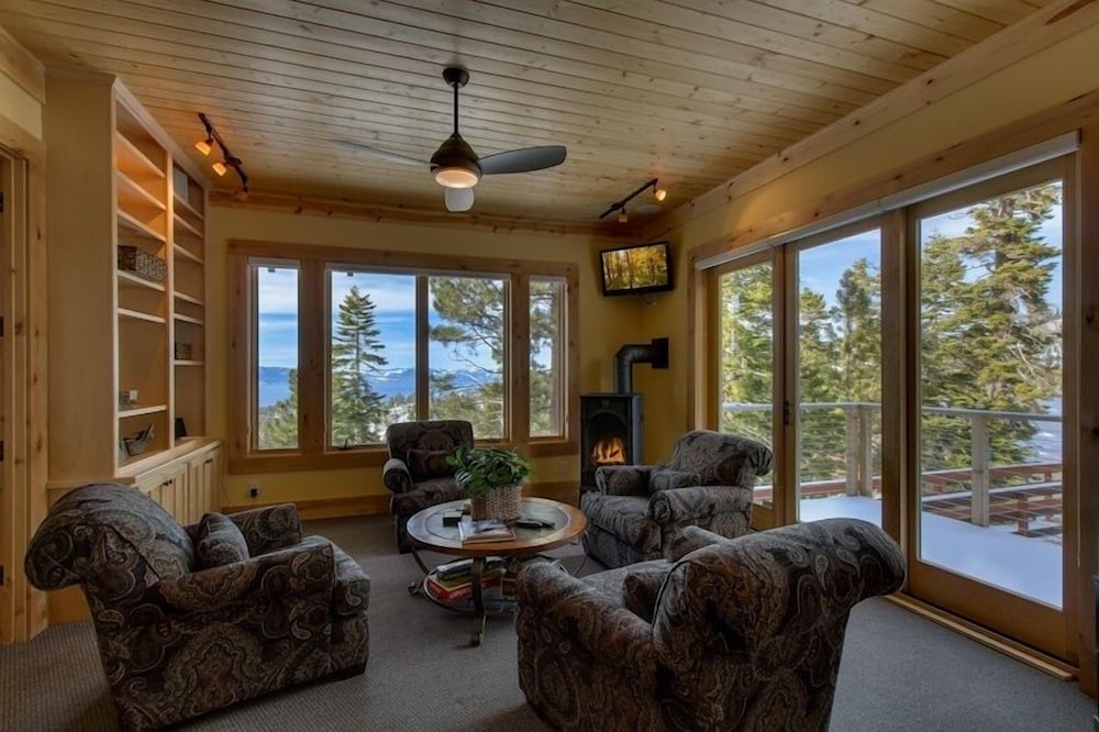 Rock Haven condo — 4-Star Luxury Hotel in South Lake Tahoe, United States