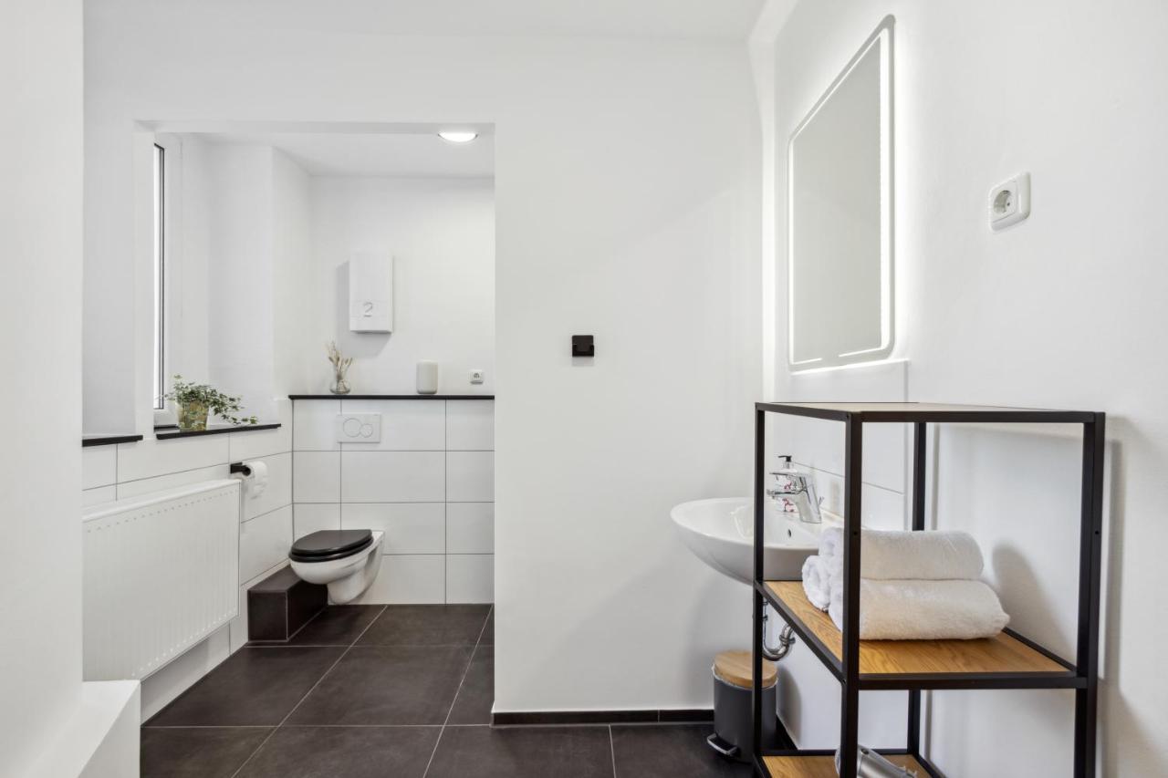 Mark 51 7 Workplace Netflix Washer Dryer Modern Design — Bochum — photo 3
