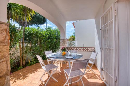 Les Huppes in L'escala, Spain